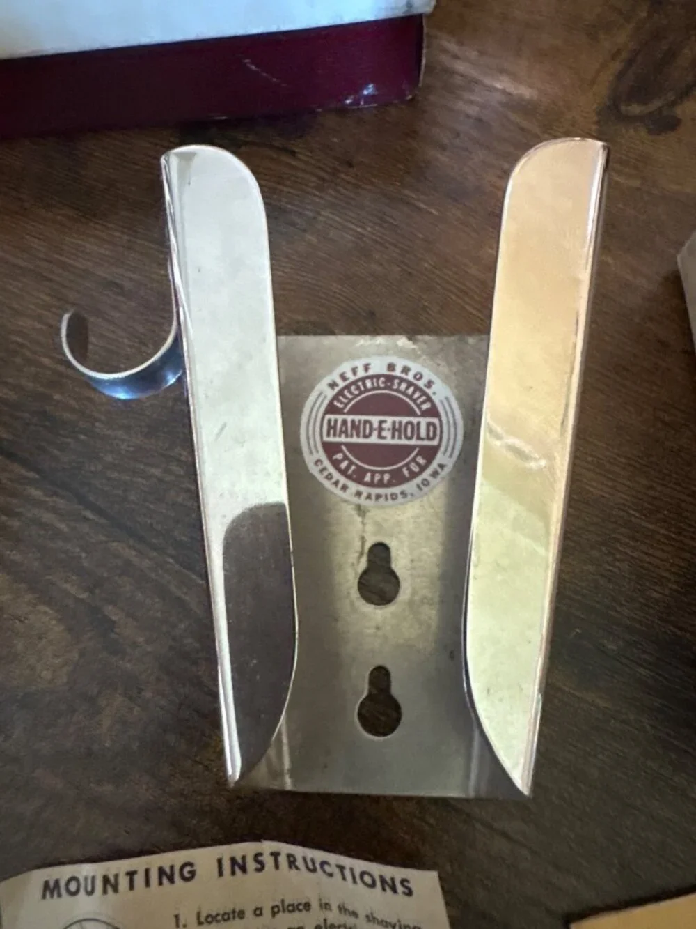 Vintage Neff Bros Hand-E-Hold Electric Shaver Holder In Box